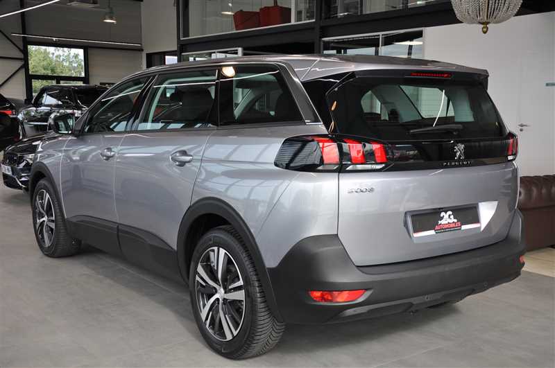 PEUGEOT 5008 Blue HDi 130ch S&S EAT8