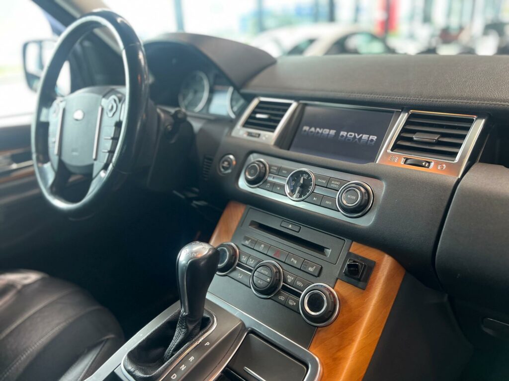 LAND-ROVER Range rover sport 3.0d HSE