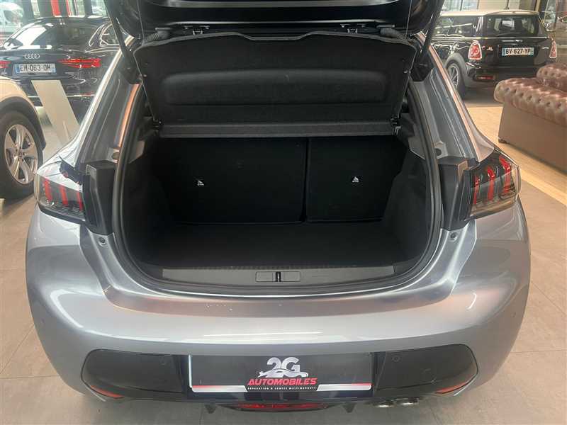 PEUGEOT 208 GT 130 EAT8