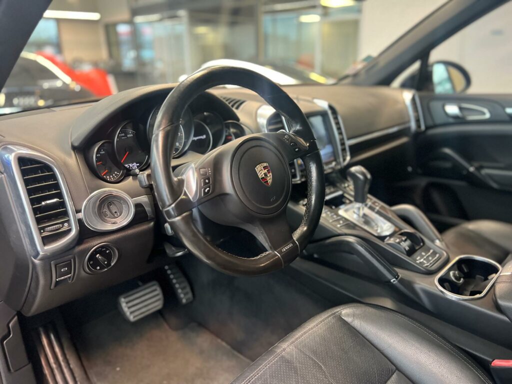 Porsche CAYENNE S V8 JA TURBO 400CV 1ère Main