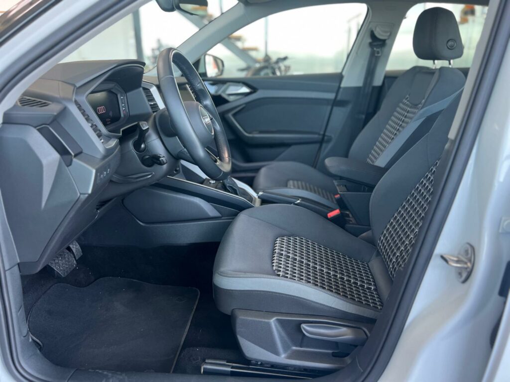 Audi A1 SPORTBACK 30 TFSI S TRONIC