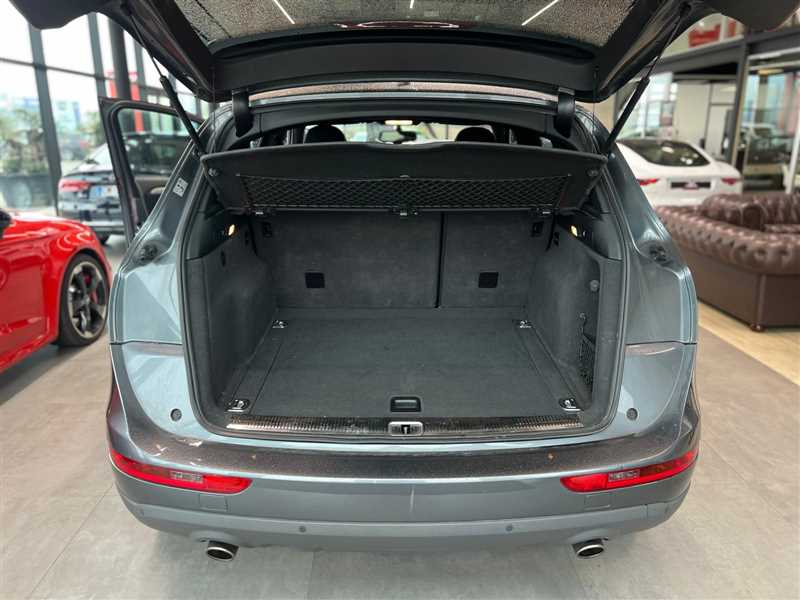 Audi Q5 3.0 TDI QUATTRO S-LINE