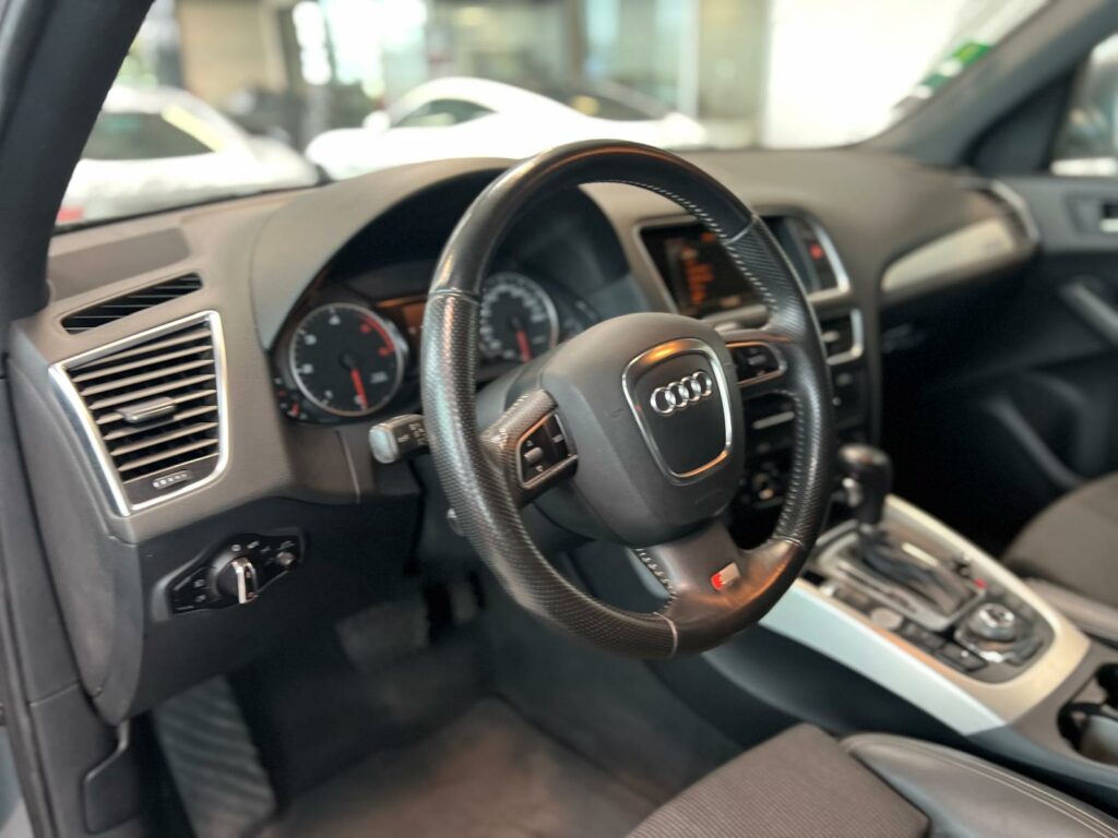 Audi Q5 3.0 TDI QUATTRO S-LINE