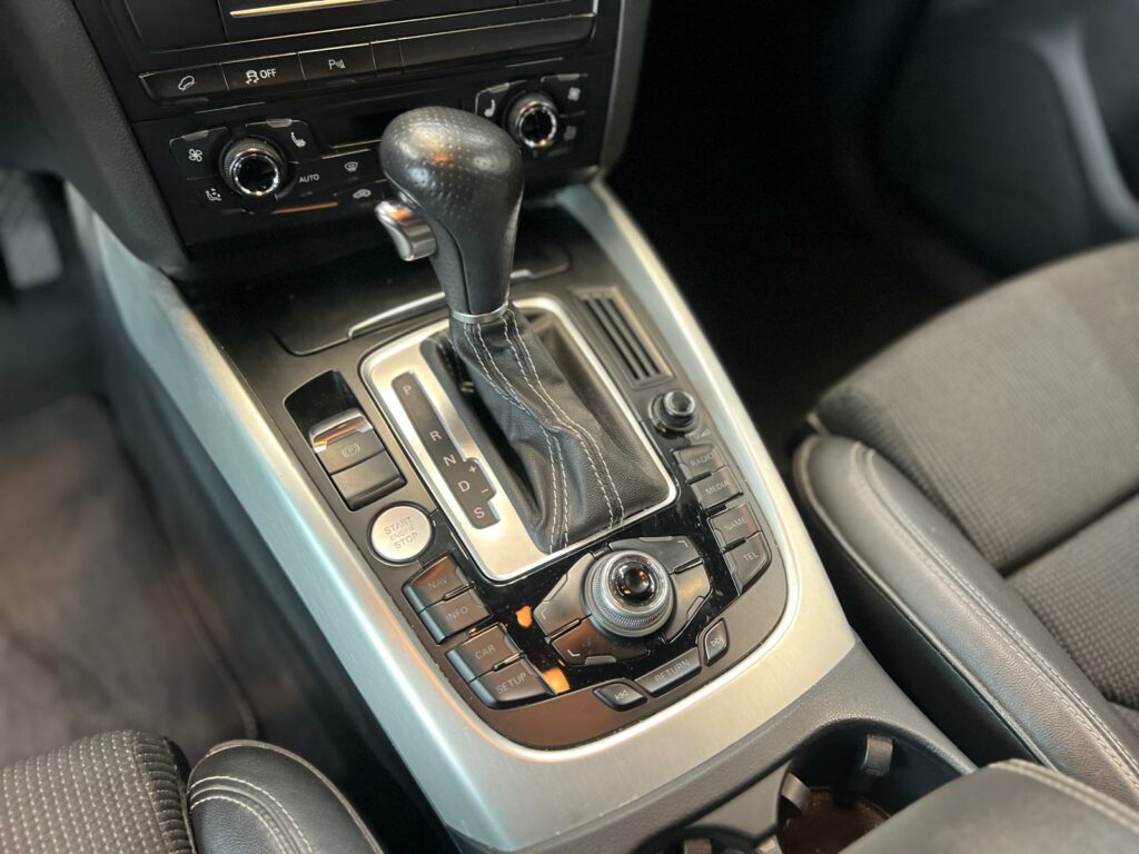 Audi Q5 3.0 TDI QUATTRO S-LINE