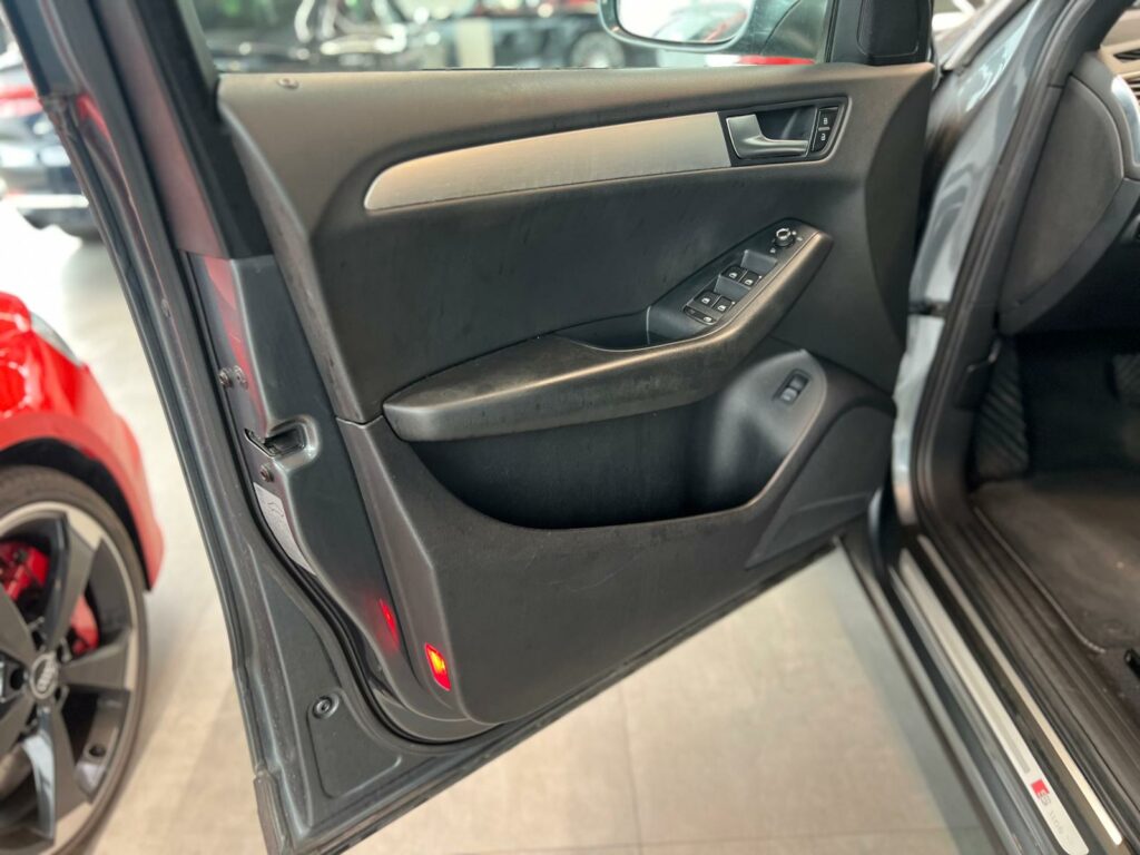 Audi Q5 3.0 TDI QUATTRO S-LINE