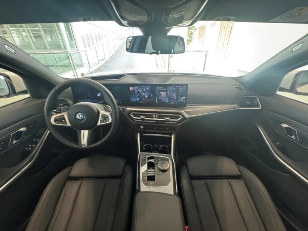 BMW 330eA xDrive 292ch Touring M-Sport