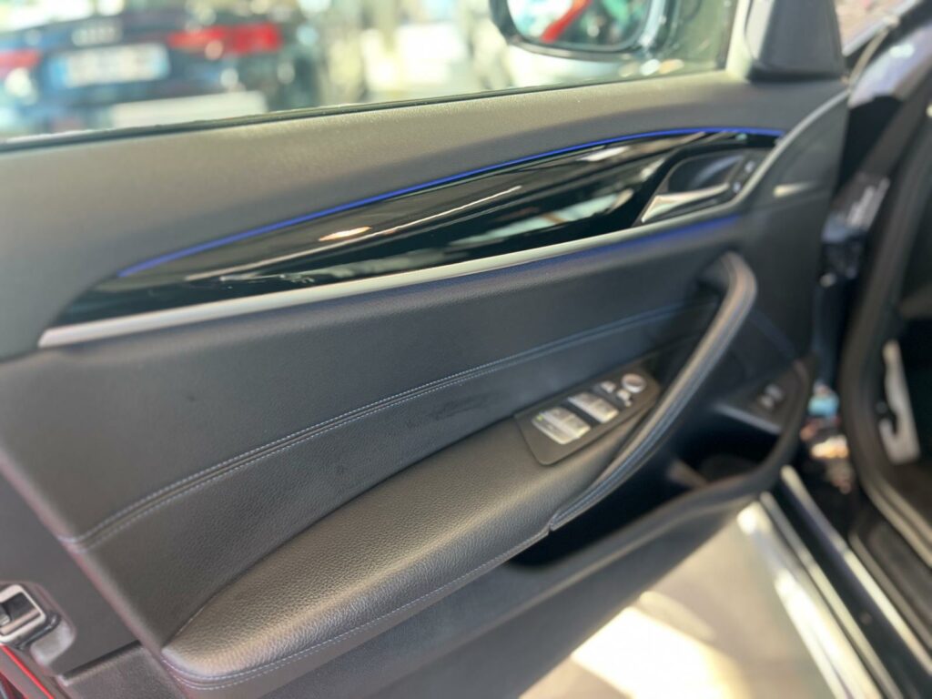 BMW 530D XDrive M-SPORT TOURING