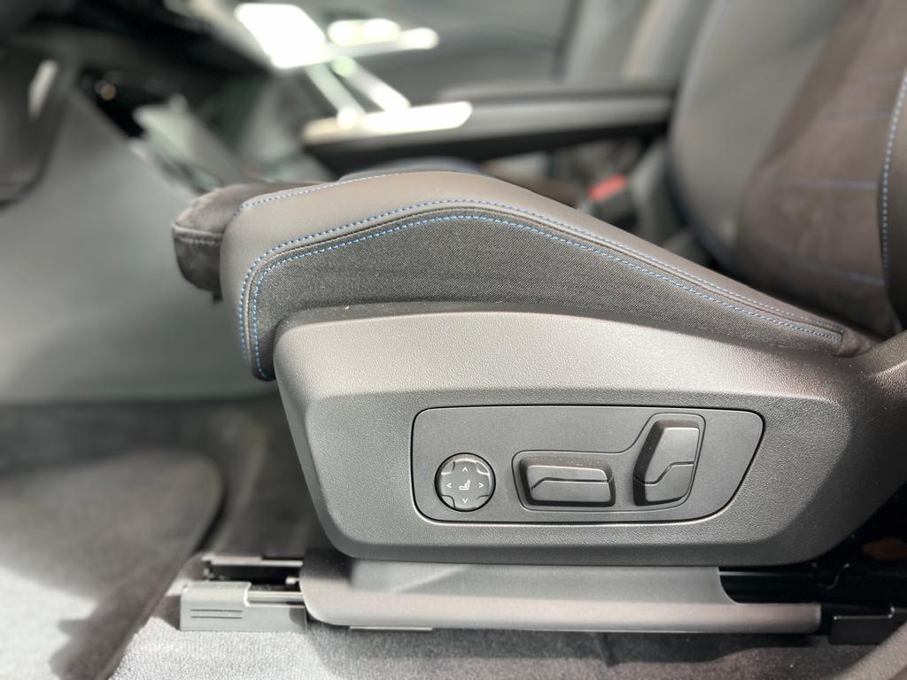 BMW X1 30e M SPORT X-DRIVE HYBRIDE RECHARGEABLE Individual *NEUF*