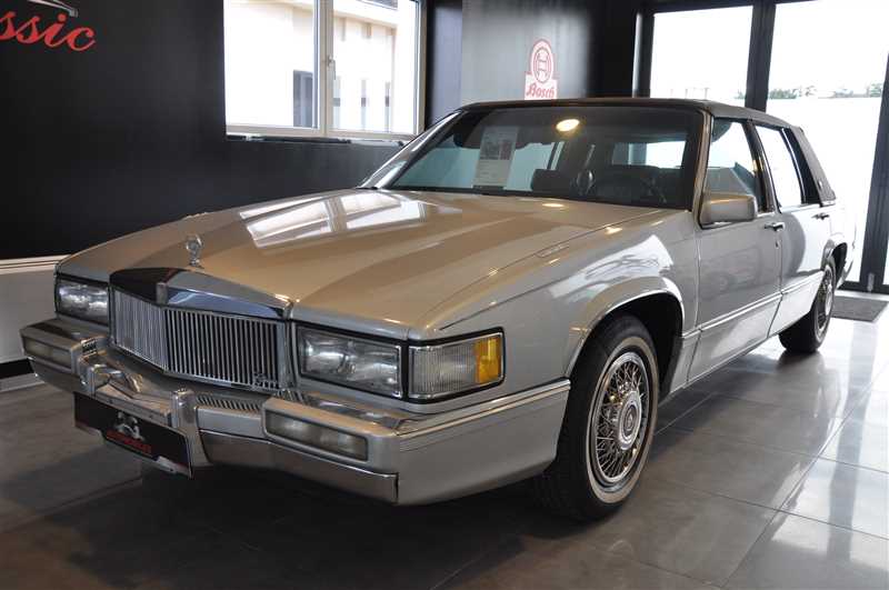Cadillac DE VILLE