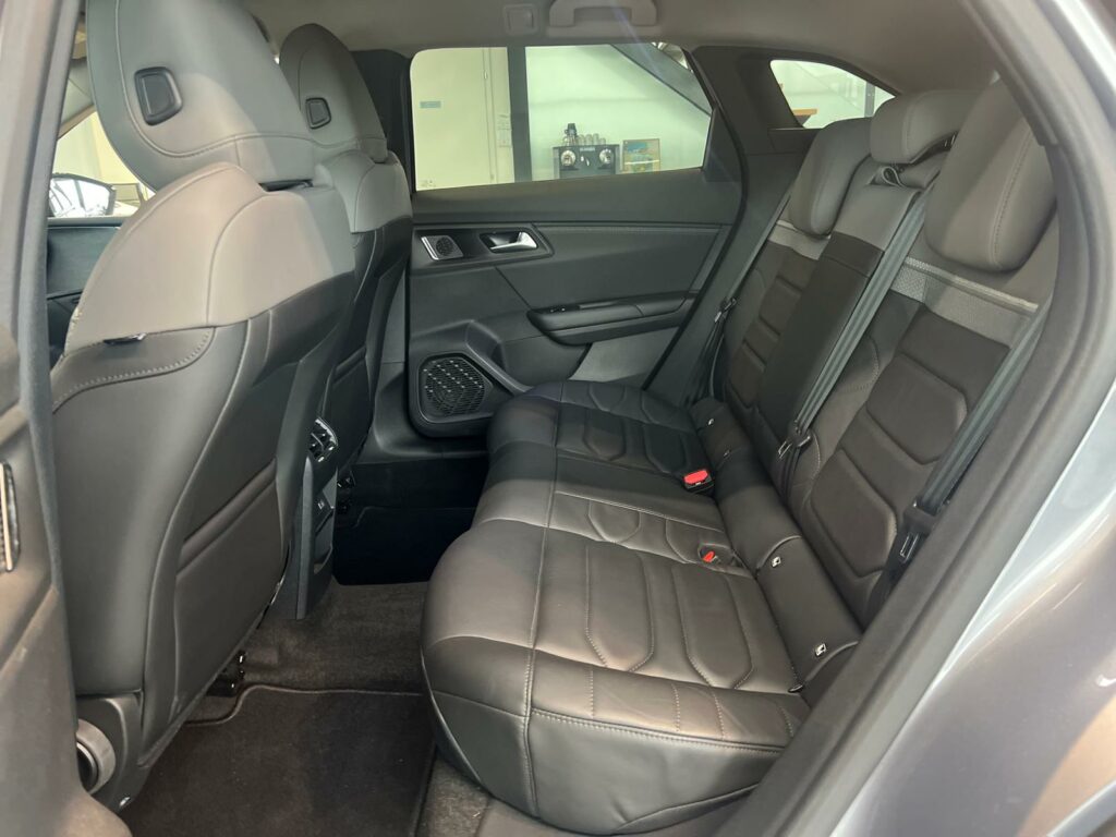 CITROEN C5 X 130 EAT8 PLUS