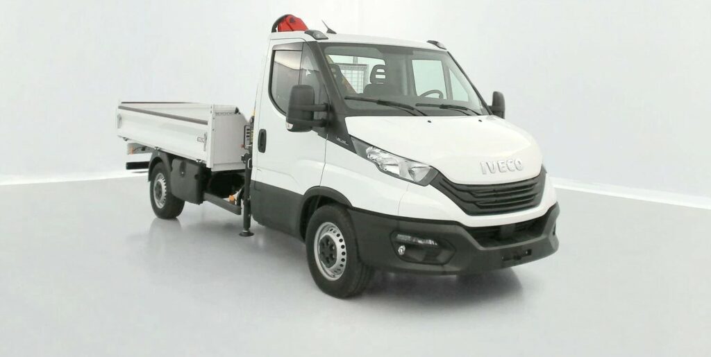 IVECO DAILY TRI BENNE ET GRUE PALFINGER * NEUF *