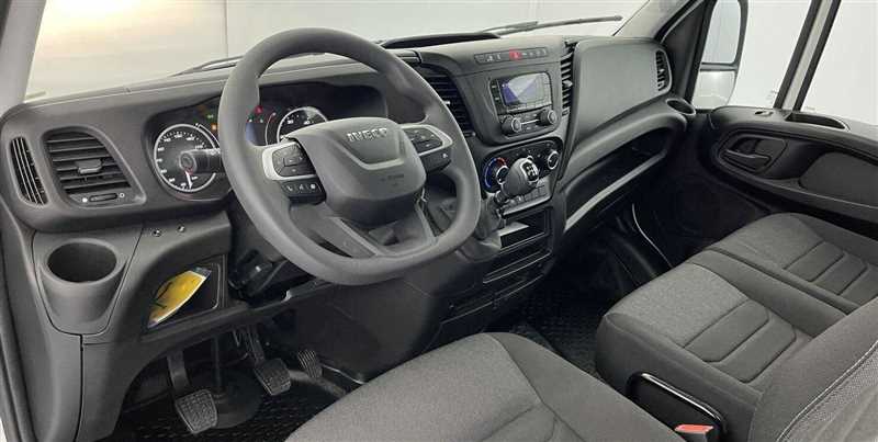 IVECO DAILY TRI BENNE ET GRUE PALFINGER * NEUF *