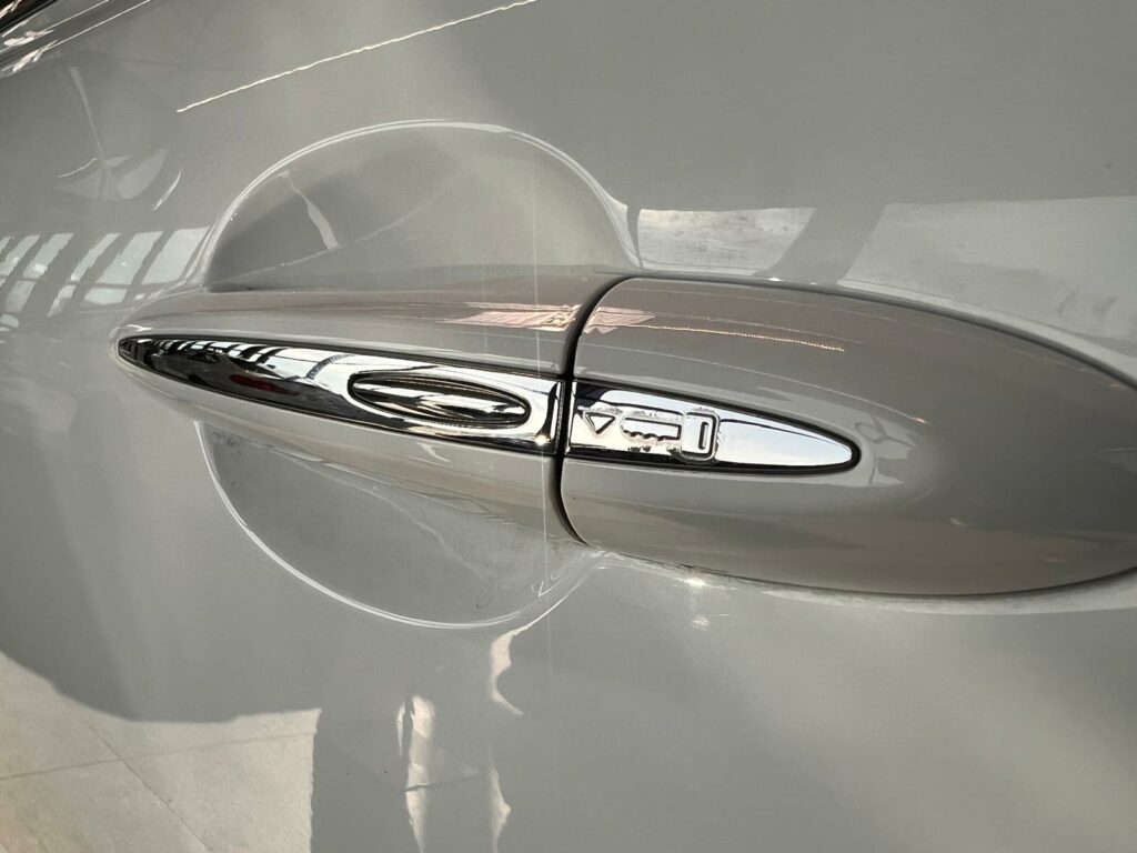 JAGUAR XJ V6 3.0 AWD PORTFOLIO