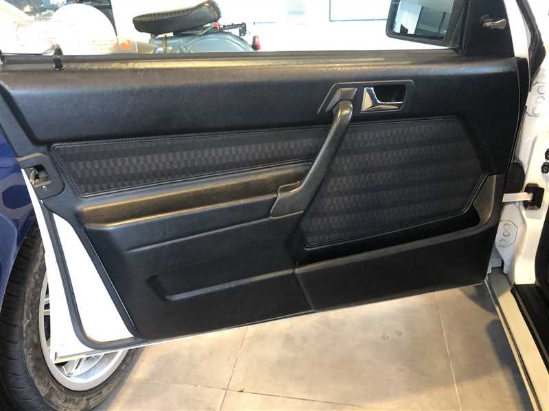 Mercedes-Benz 190e BERLINE W201