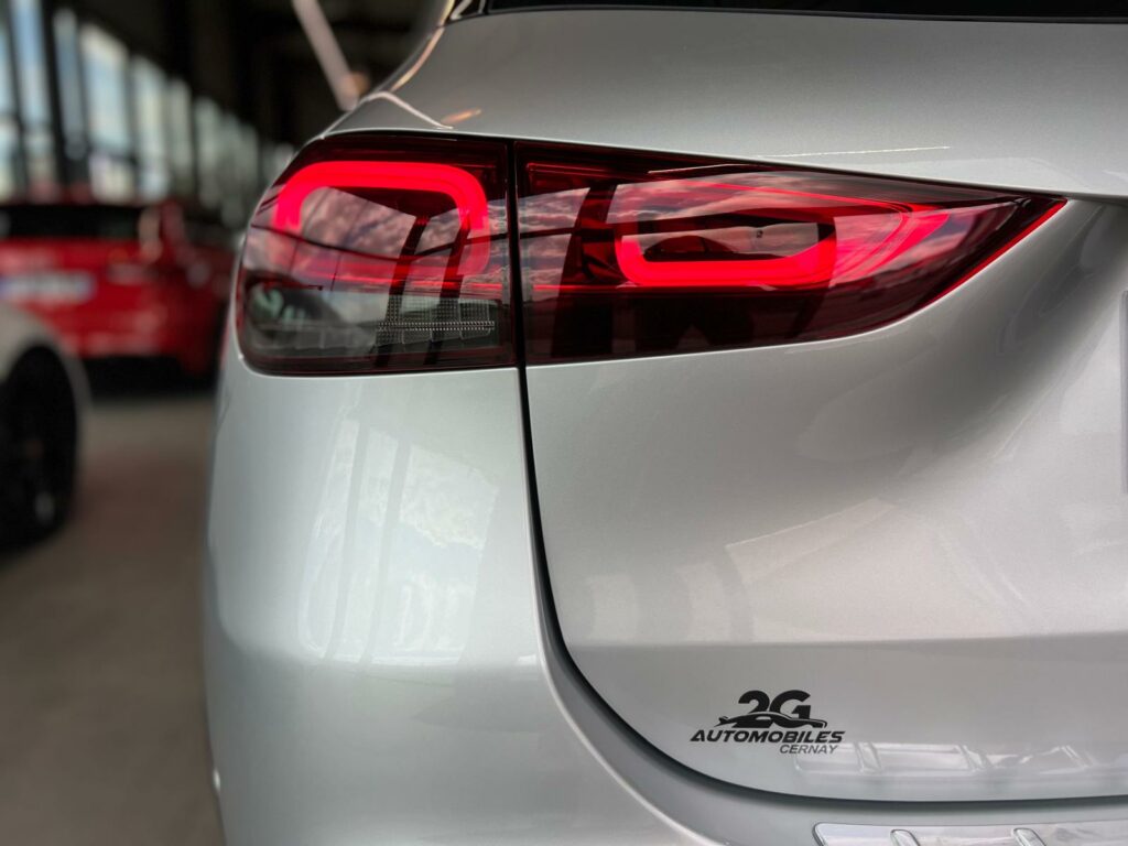 Mercedes-Benz GLA 180