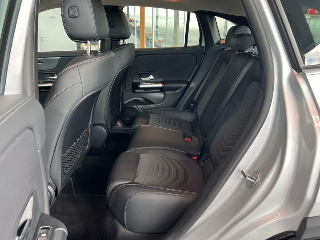 Mercedes-Benz GLA 180