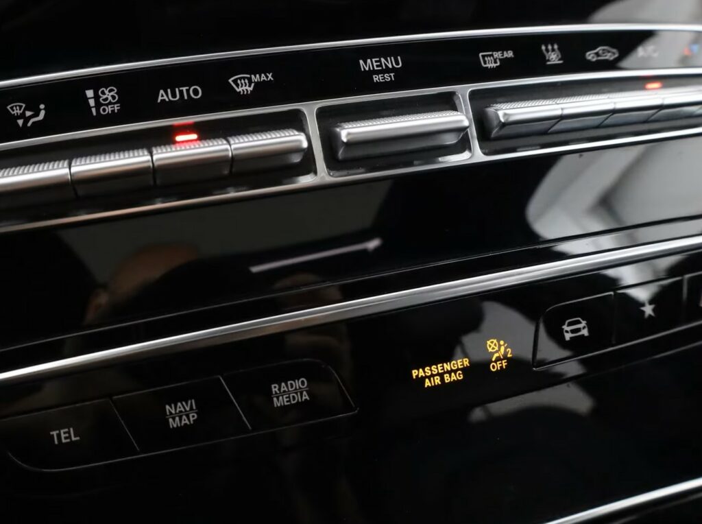 Mercedes-Benz GLC Coupé 300DE AMG LINE 4MATIC Rechargeable