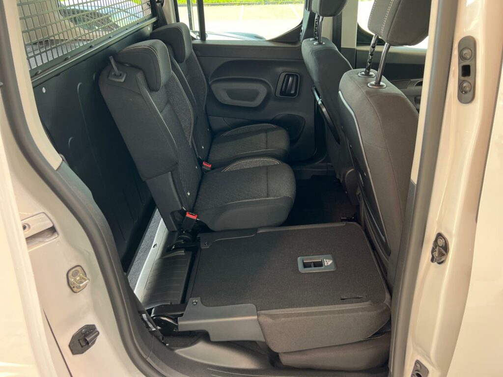 PEUGEOT RIFTER ALLURE 1.5 BLUE HDI 130 * NEUF *