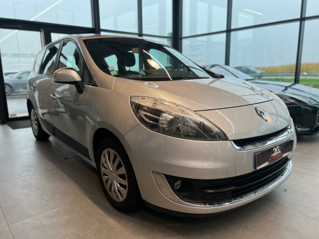 RENAULT GRAND SCENIC III 1.5dCi 110