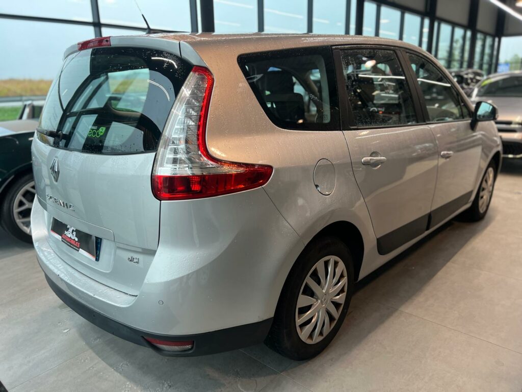 RENAULT GRAND SCENIC III 1.5dCi 110