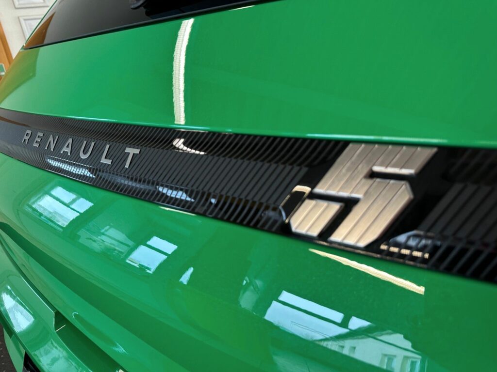 RENAULT R5 ICONIC CINQ