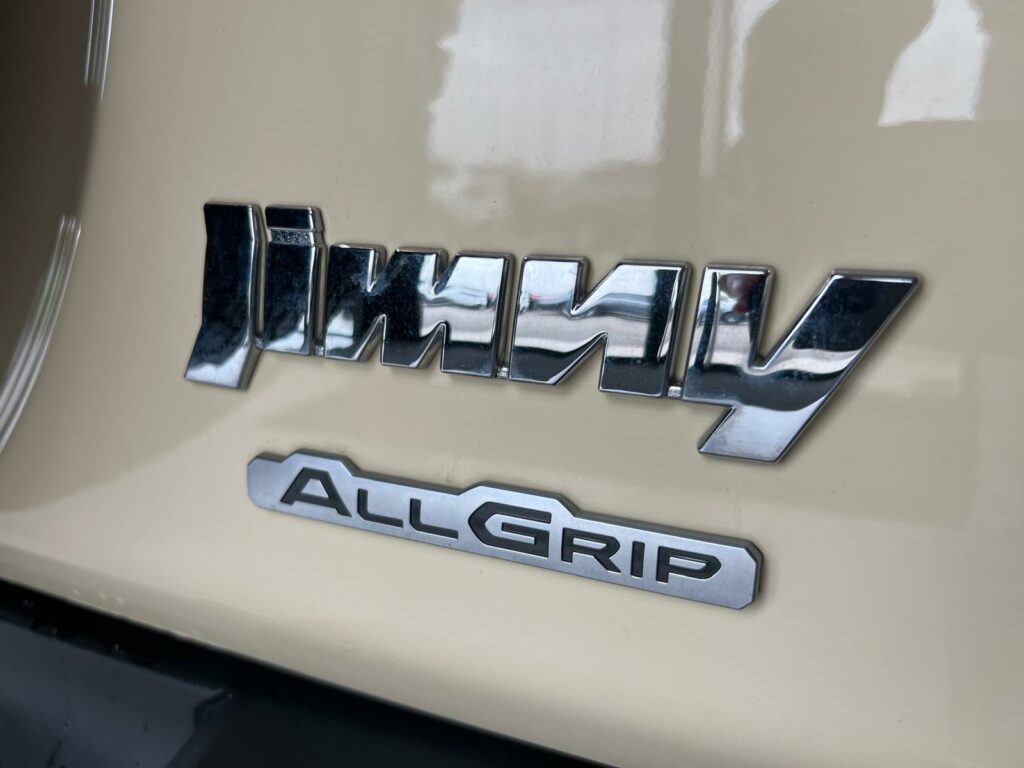 SUZUKI JIMMY II 1.5 VVT 102 PRIVILEGE