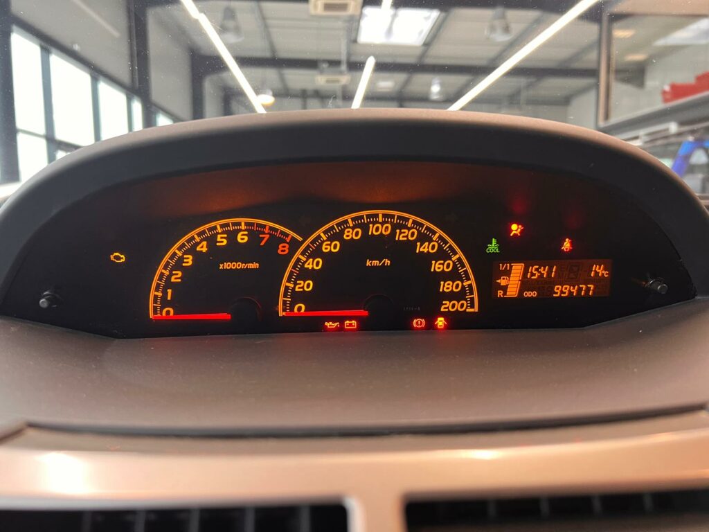 TOYOTA YARIS II VVTI 101